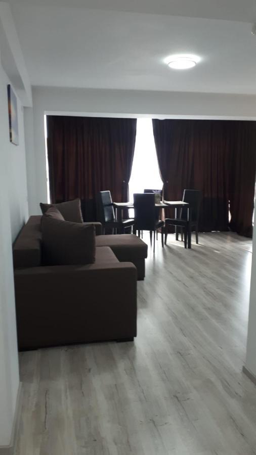Apartament Lulu Mamaia Nord, 3 Minute De Plaja Năvodari Esterno foto